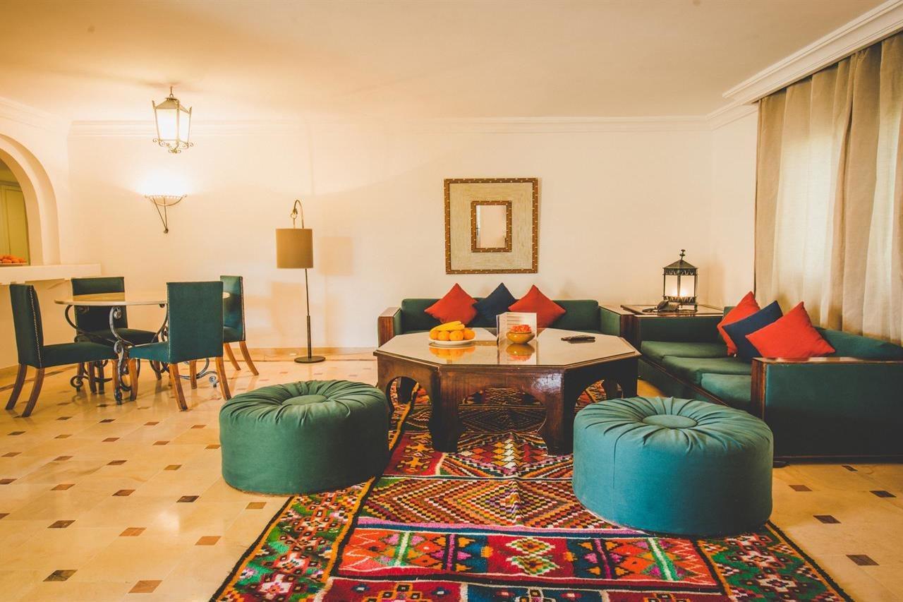 Suites Hotel Les Charmilles & Spa Ла-Марса Экстерьер фото